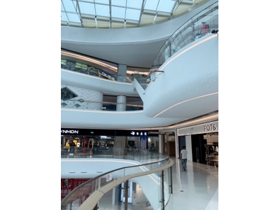 商場墻面